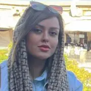 تصویر دکتر سارا سادات علوی زاده