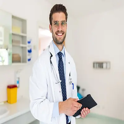 دکتر میلاد ابراهیمی